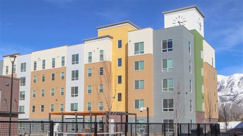 uvu on campus housing.